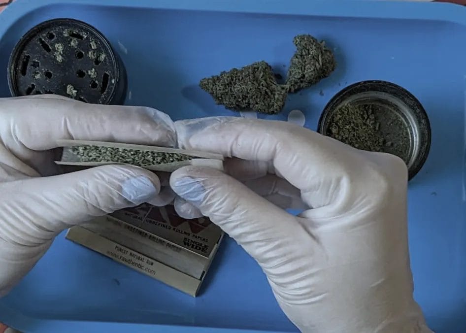 05 pack and roll the joint