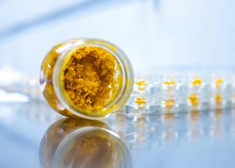 Whats the Difference Between Live Resin and Rosin