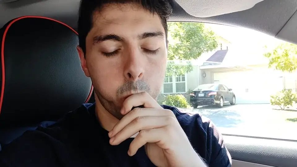 Vape pen with a Burnt Taste